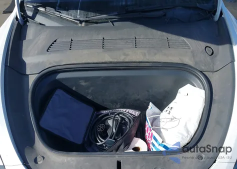 2021 Tesla Model Y Long Range Dual Motor All-Wheel Drive from USA, damaged, VIN 5YJYGDEE2MF306389